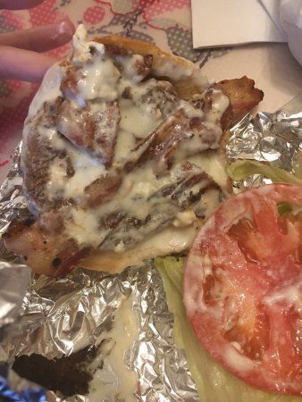 R&M Restaurant & Bar