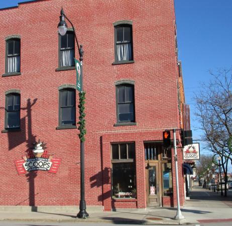 Downtown Scoops Ice Cream Shoppe