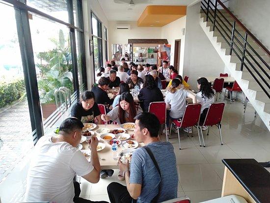 Lamak Basamo - Plaza Lagoi Bay