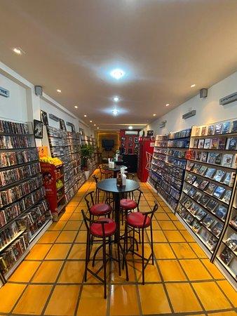 Dvd Planet - Locadora de Filmes e Bistro