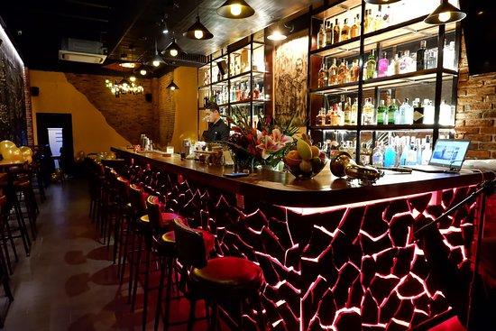 Terminal 46 Mixology Bar