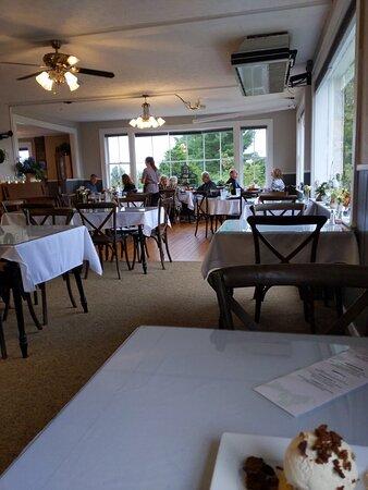 Echo Mountain Inn Restaurant