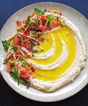 Montaha's Bistro & Cafe'