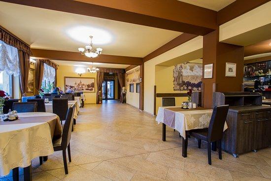 Restaurant Max International