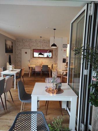 Betty's Brunch Lunch Dinner