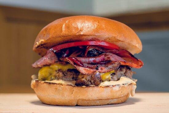 13 Burger And Salad Bar