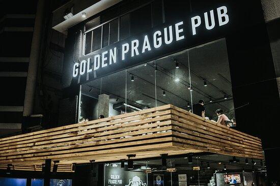 Golden Prague Pub