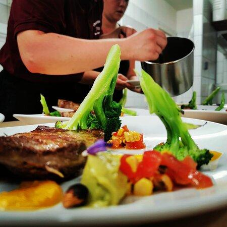 L'Oeil sous l'Assiette