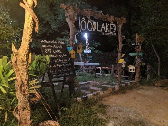 Ồ Ồ Lake Silence