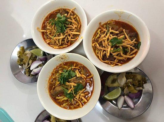 Khao Soi Che Lek Pratuchai