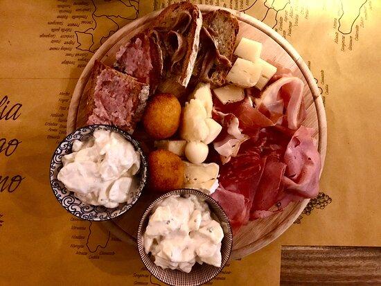 Hic - Vizi e sfizi da salotto