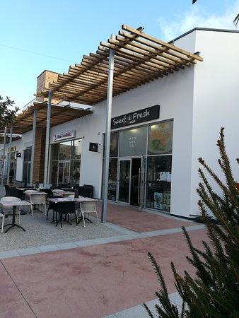 Sweet & Fresh Coffee House