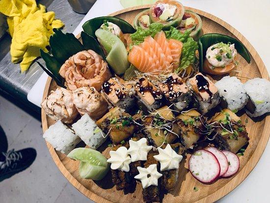 Sushi Koshi Restaurante Asiatico