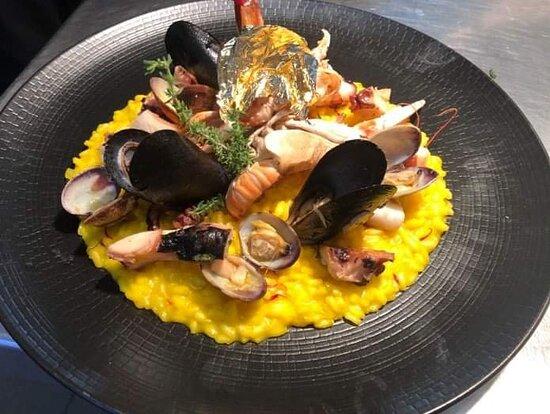 Moderne Trattoria Du Bourg