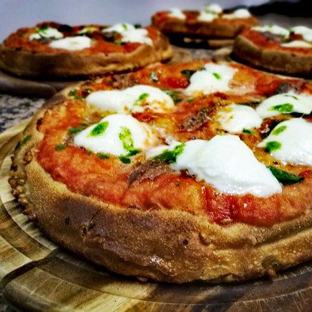 Nostra Manera Trattoria della Pizza