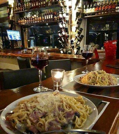 OCEAN Cafe Bar & Restaurant