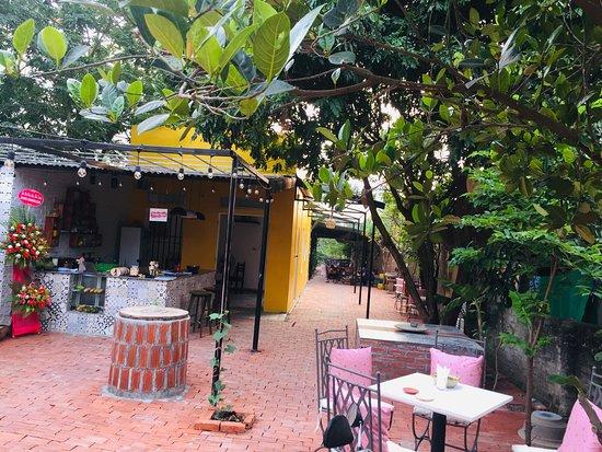 Luciole Bistro