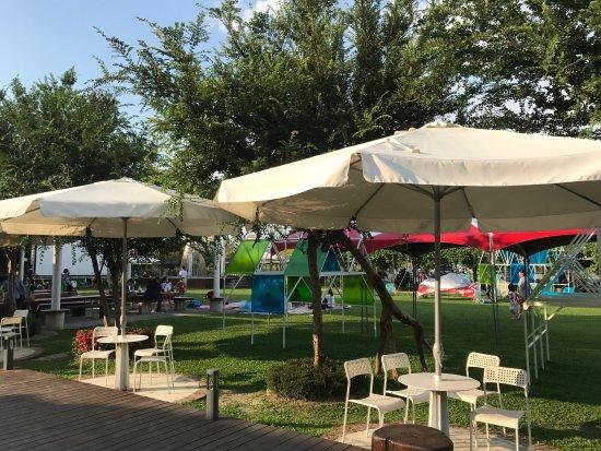 Chi Jiao Ya Sheng Tai Nong Zhuang