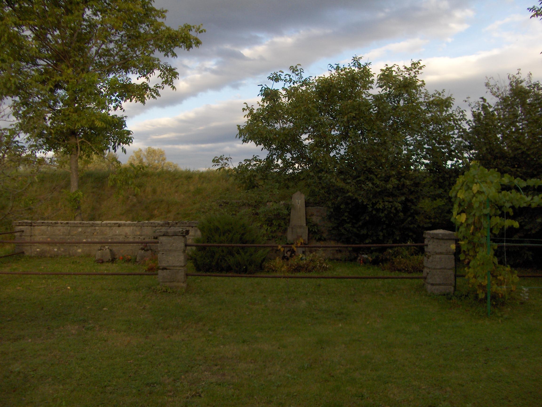 Cmentarz wojenny nr 216