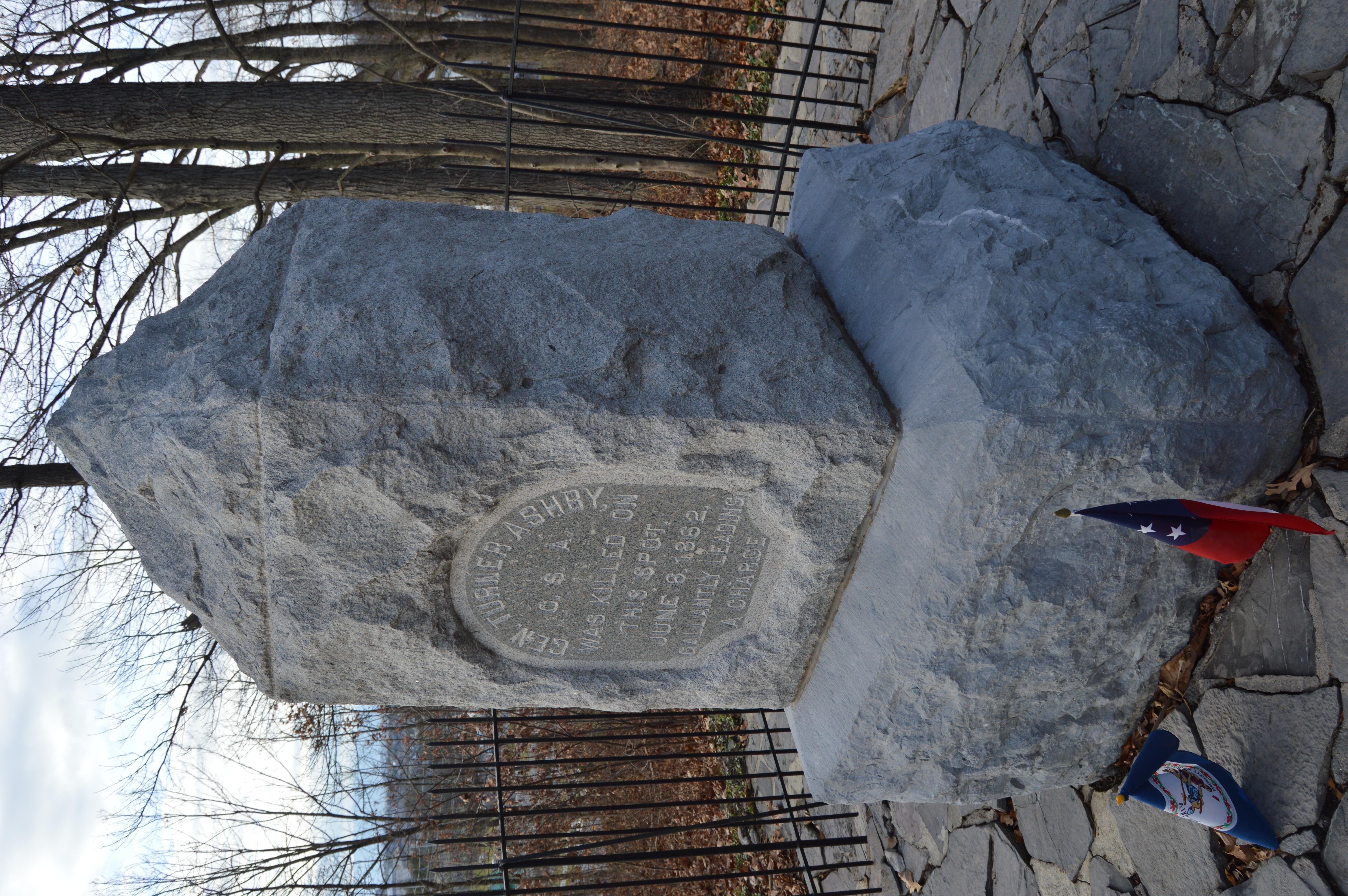Turner Ashby Monument