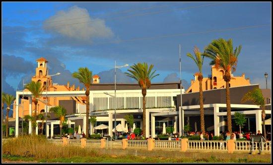 Centro Comercial Bahia Sur