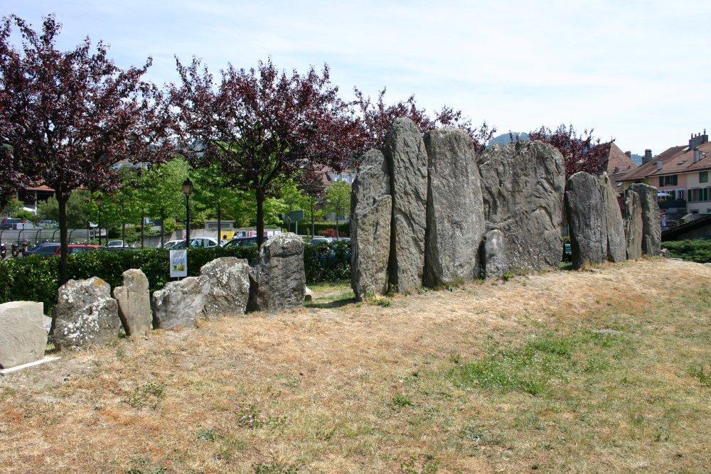 alignement de menhirs néolithique