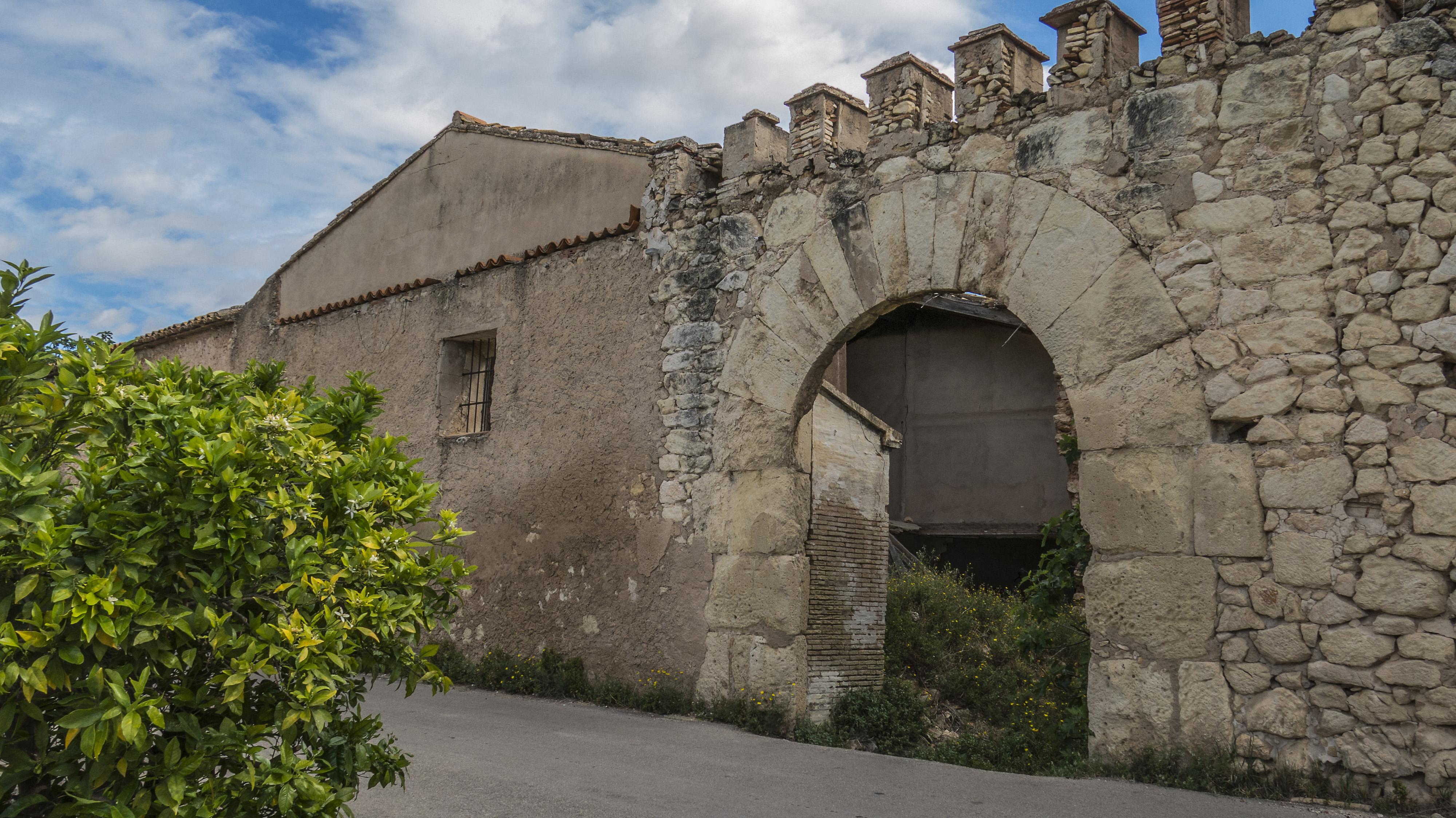 Recinto amurallado de Berfull