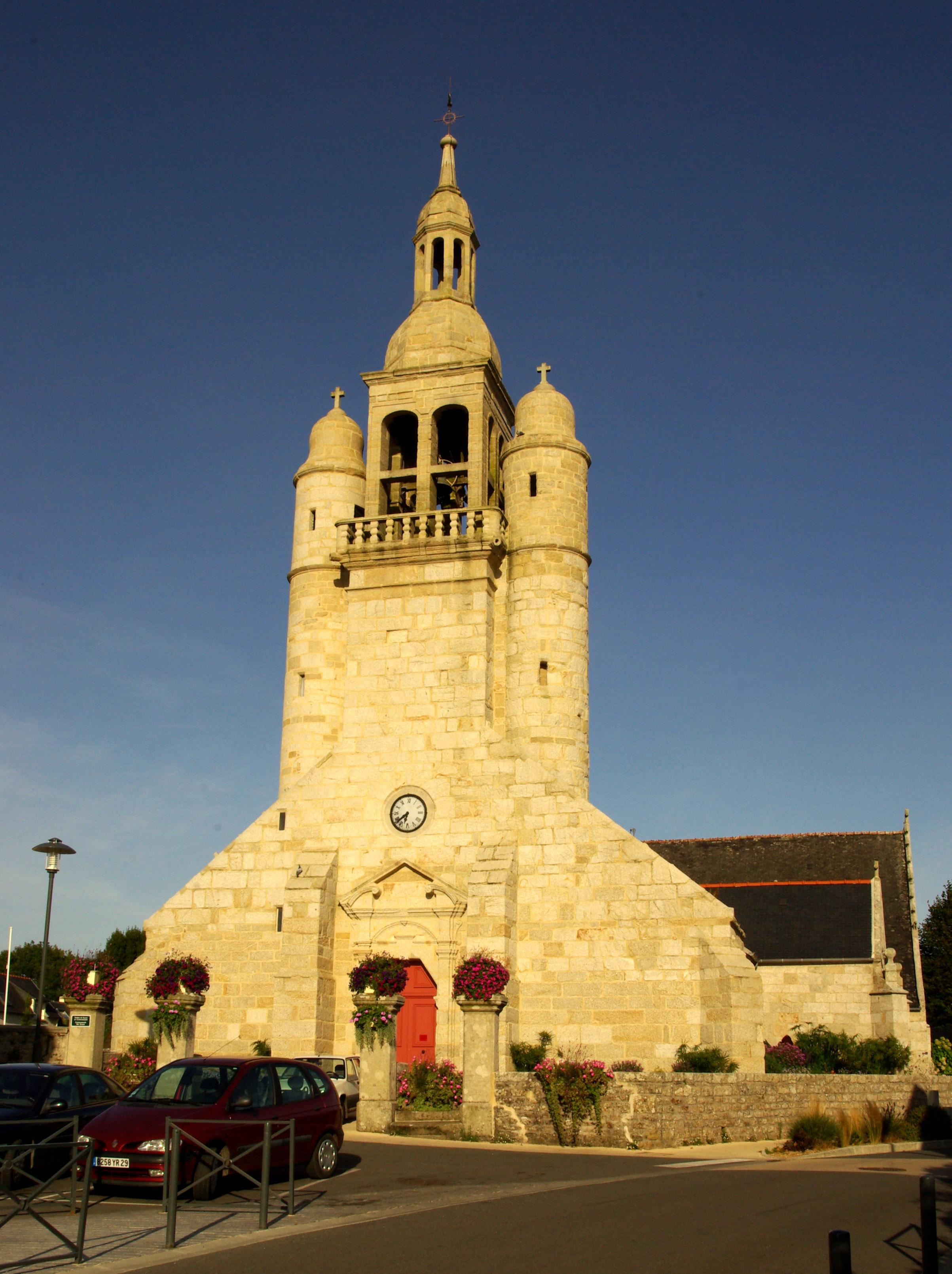 Eglise Saint-Tugdual de Combrit