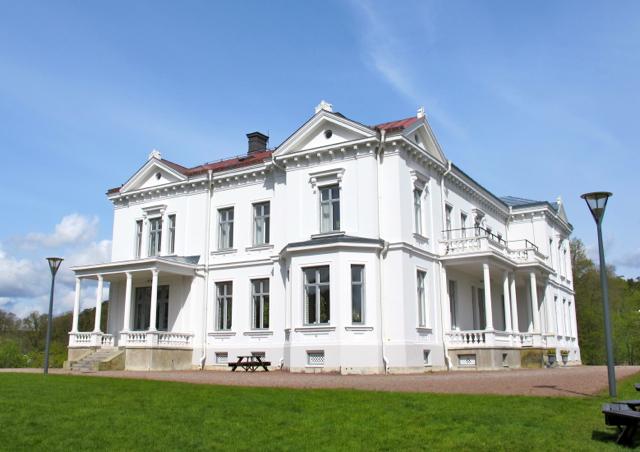 Jonsered Manor