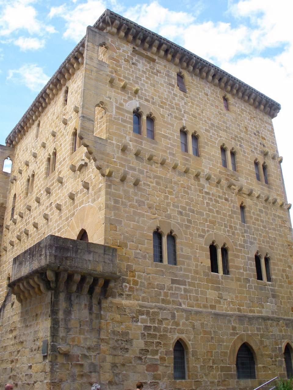 Torre Luzea