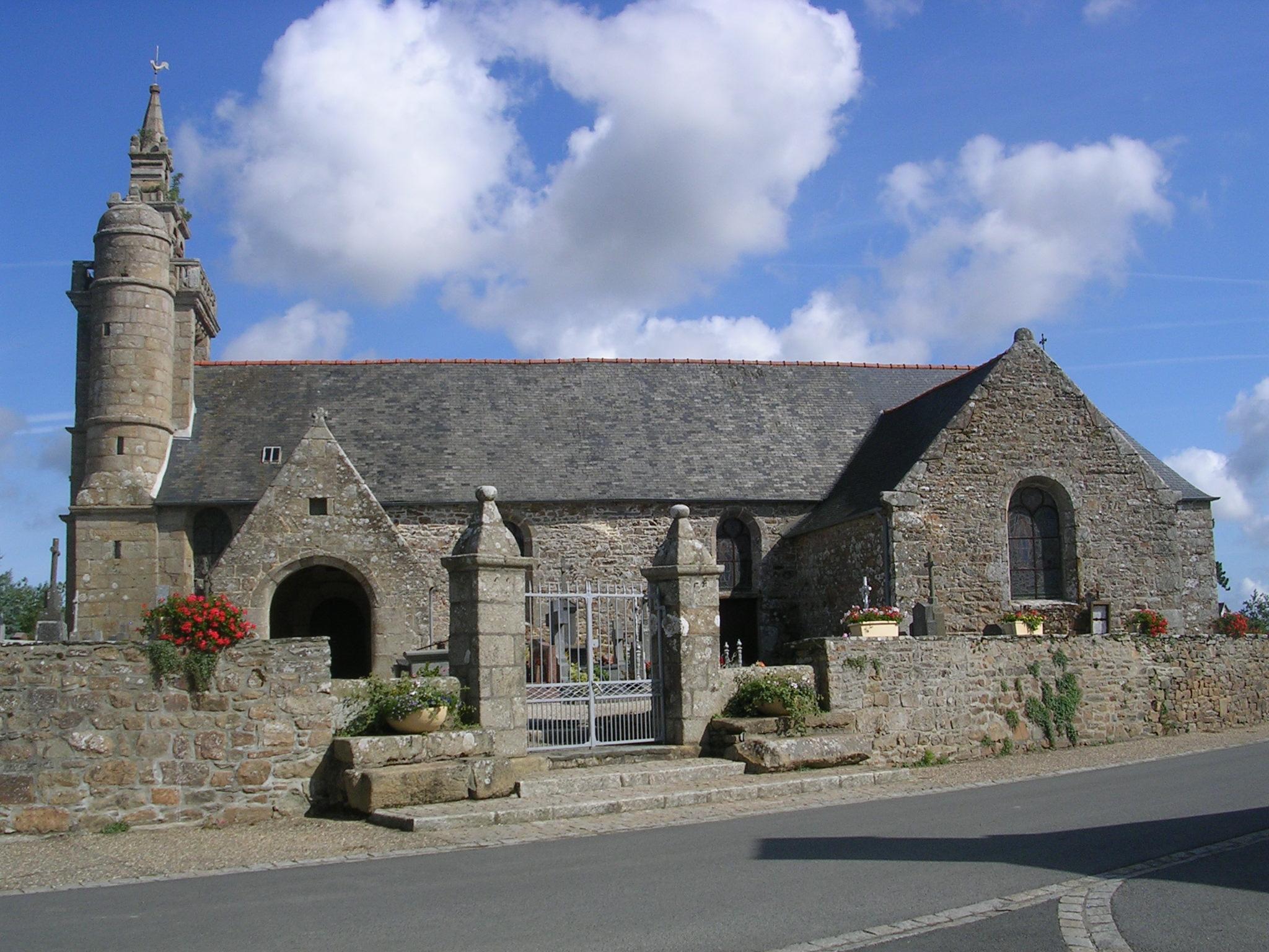 église Saint-Pierre de Coatréven