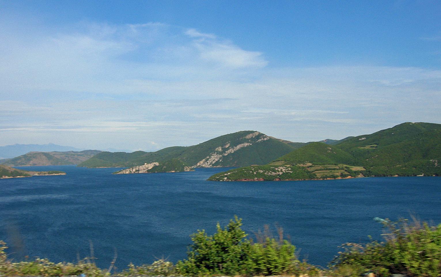 Vau i Dejes Reservoir
