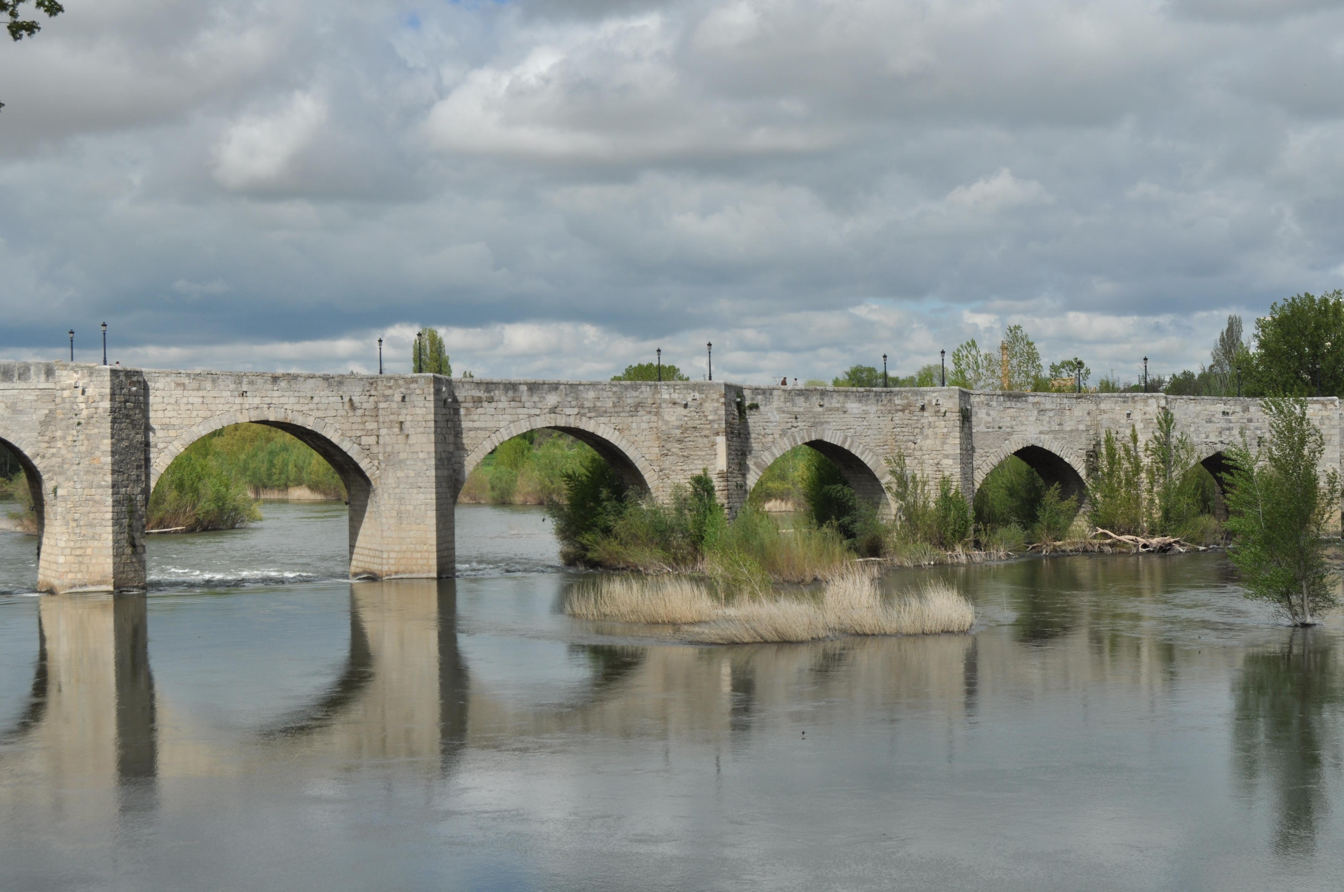 Puente de Cabezon de Pisuerga