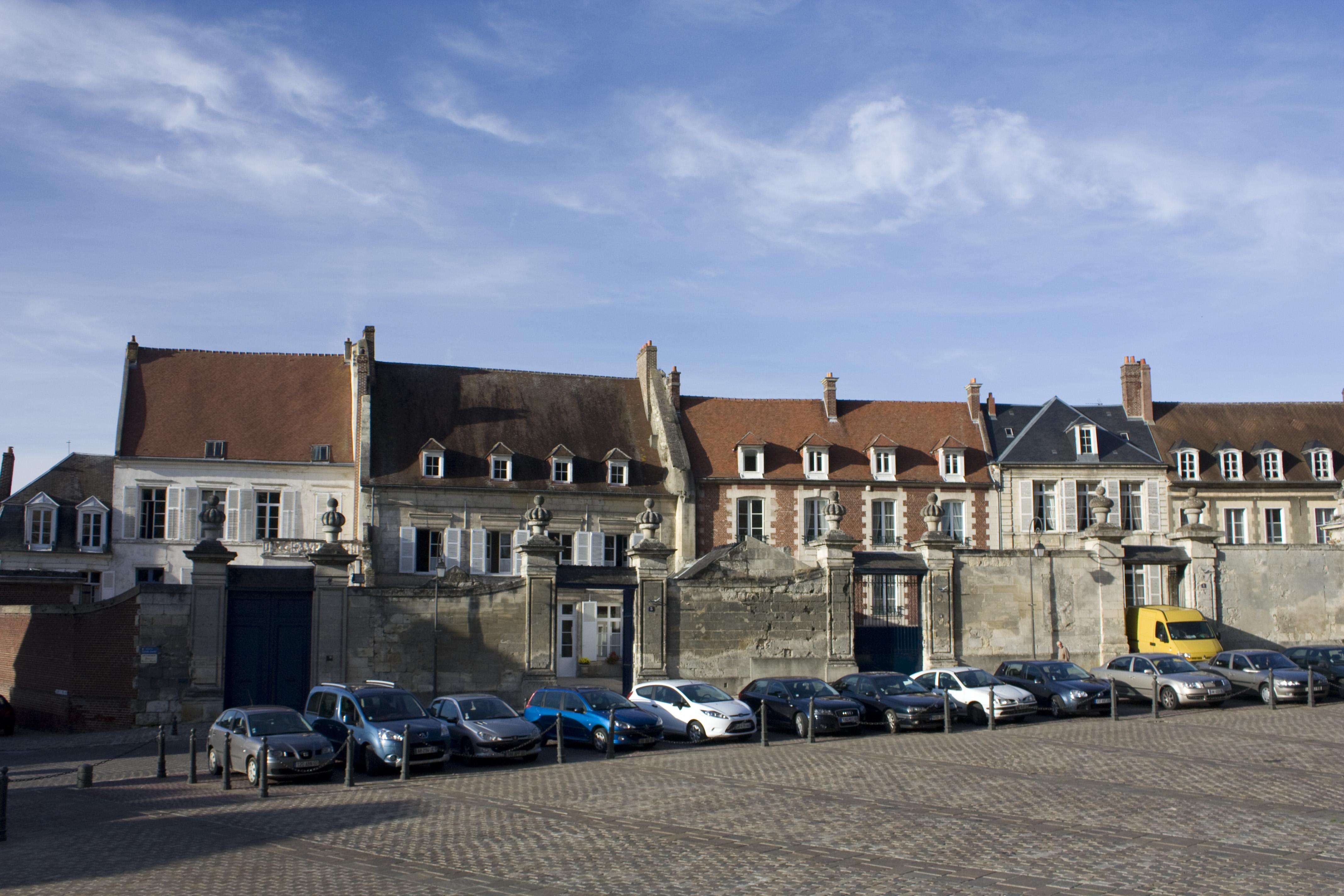Maisons canoniales