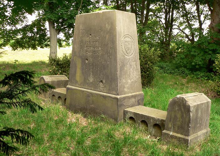 Monument to Hodenhagen Castle