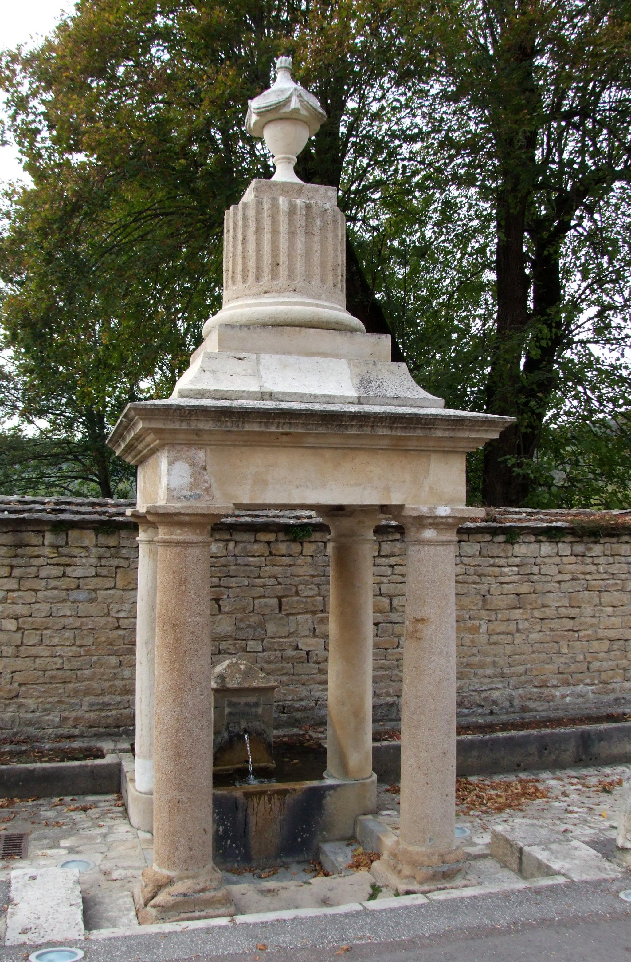 fontaine de Baulme-la-Roche