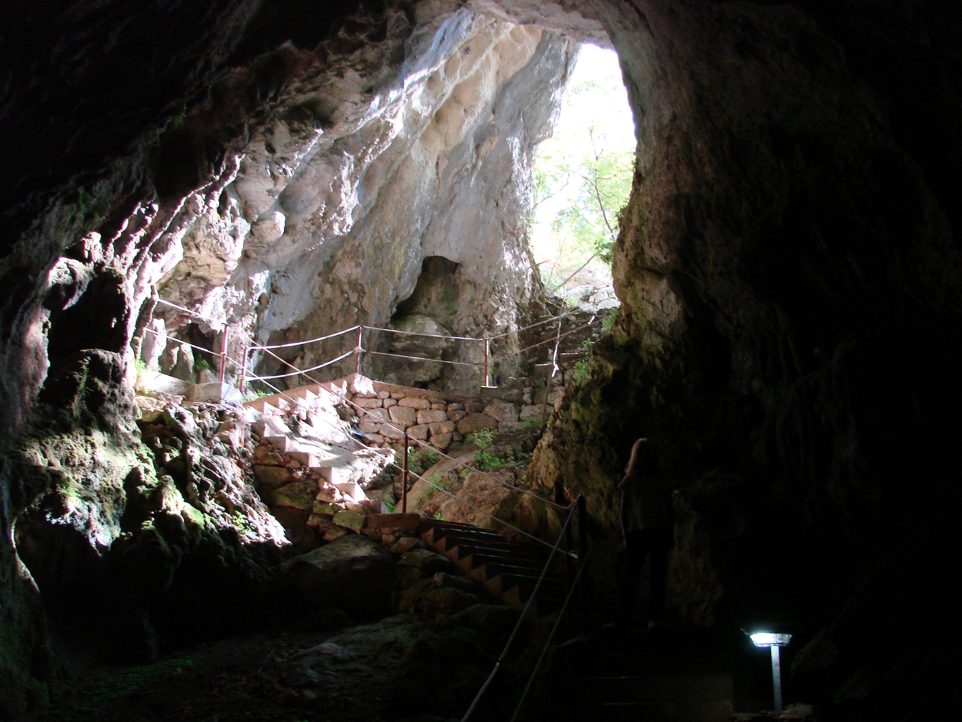 Cave Vranjaca