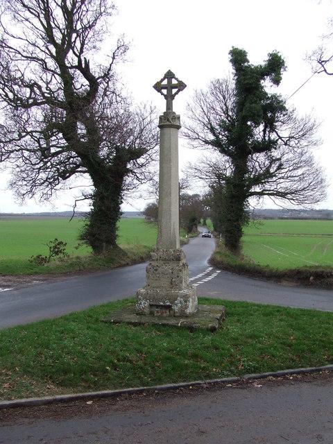 Aylmerton Cross