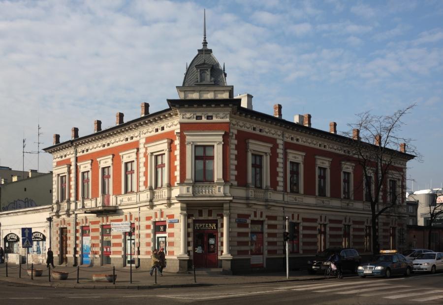 Hugo Muhsam's commercial-residential building