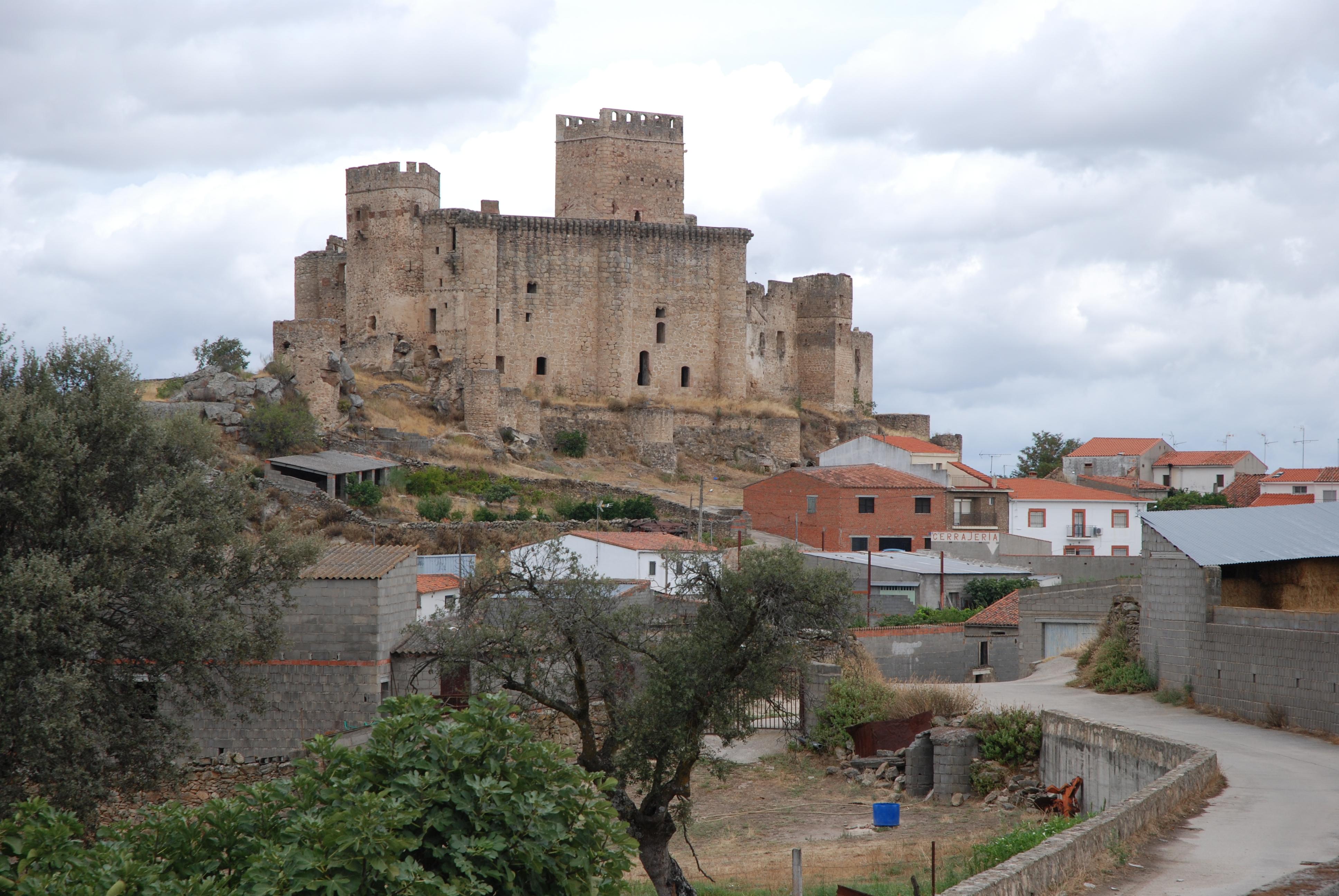 Castillo de Belvís de Monroy