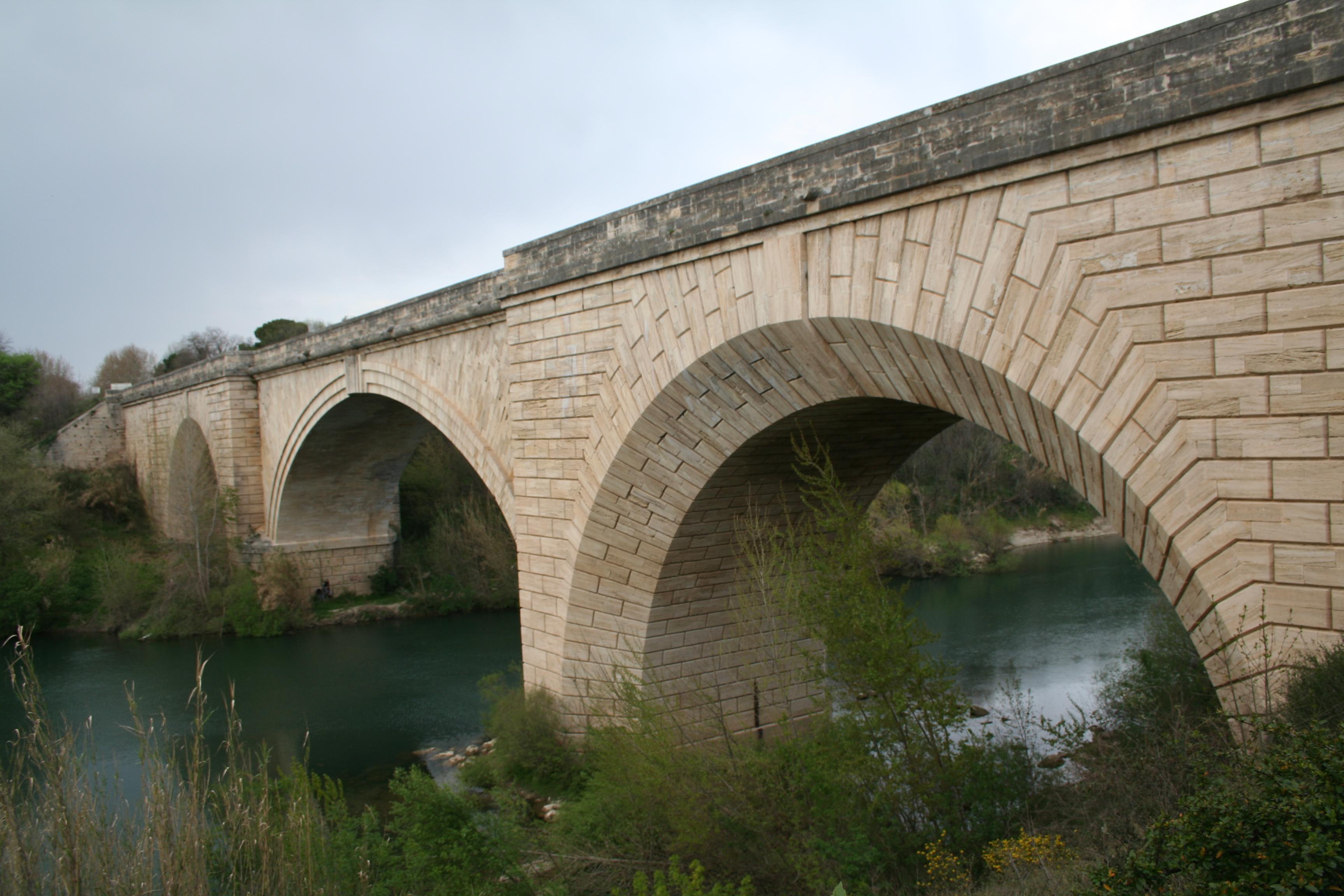 Gignac Bridge