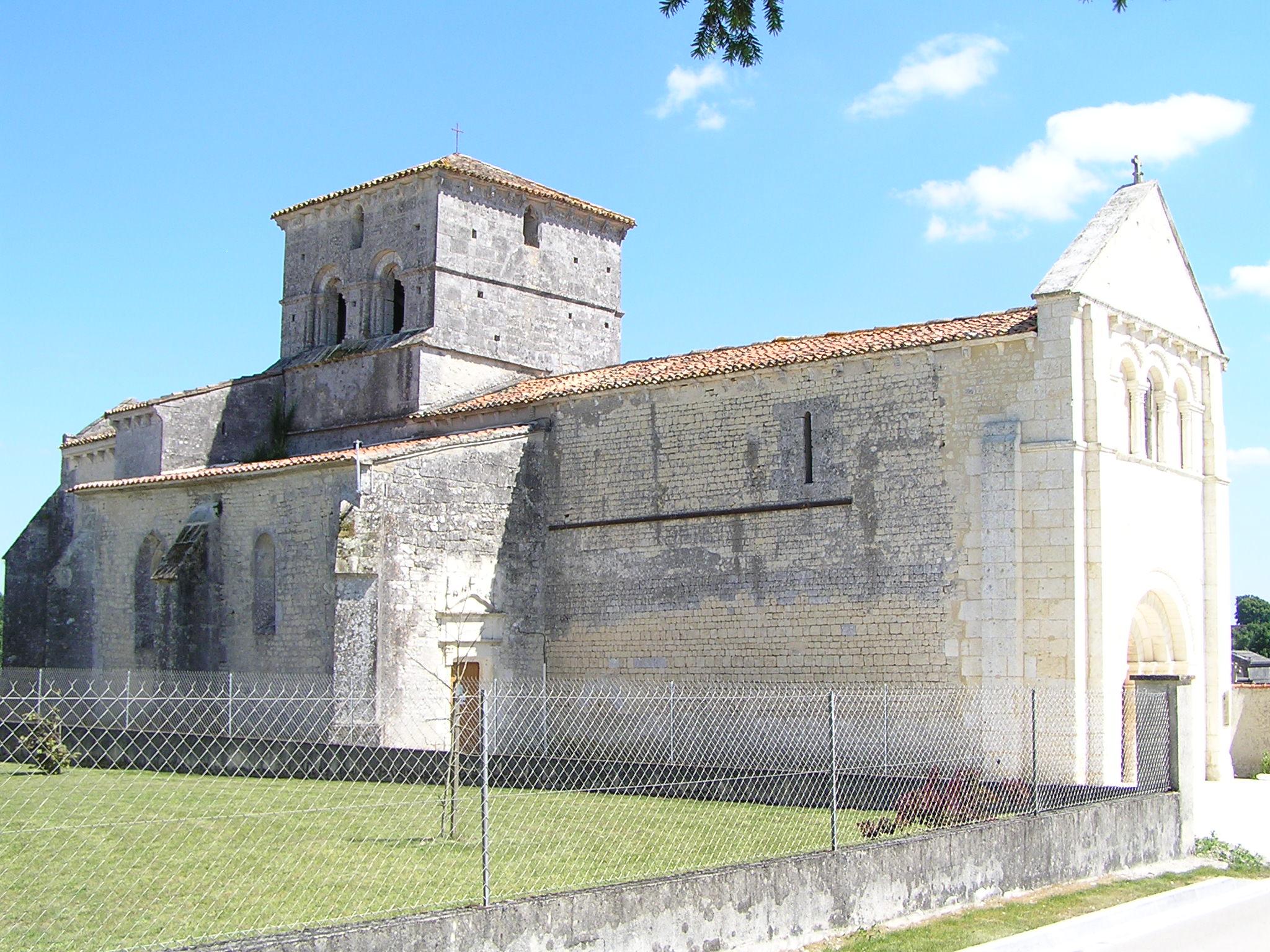 église Saint-Pierre de Lagarde-sur-le-Né