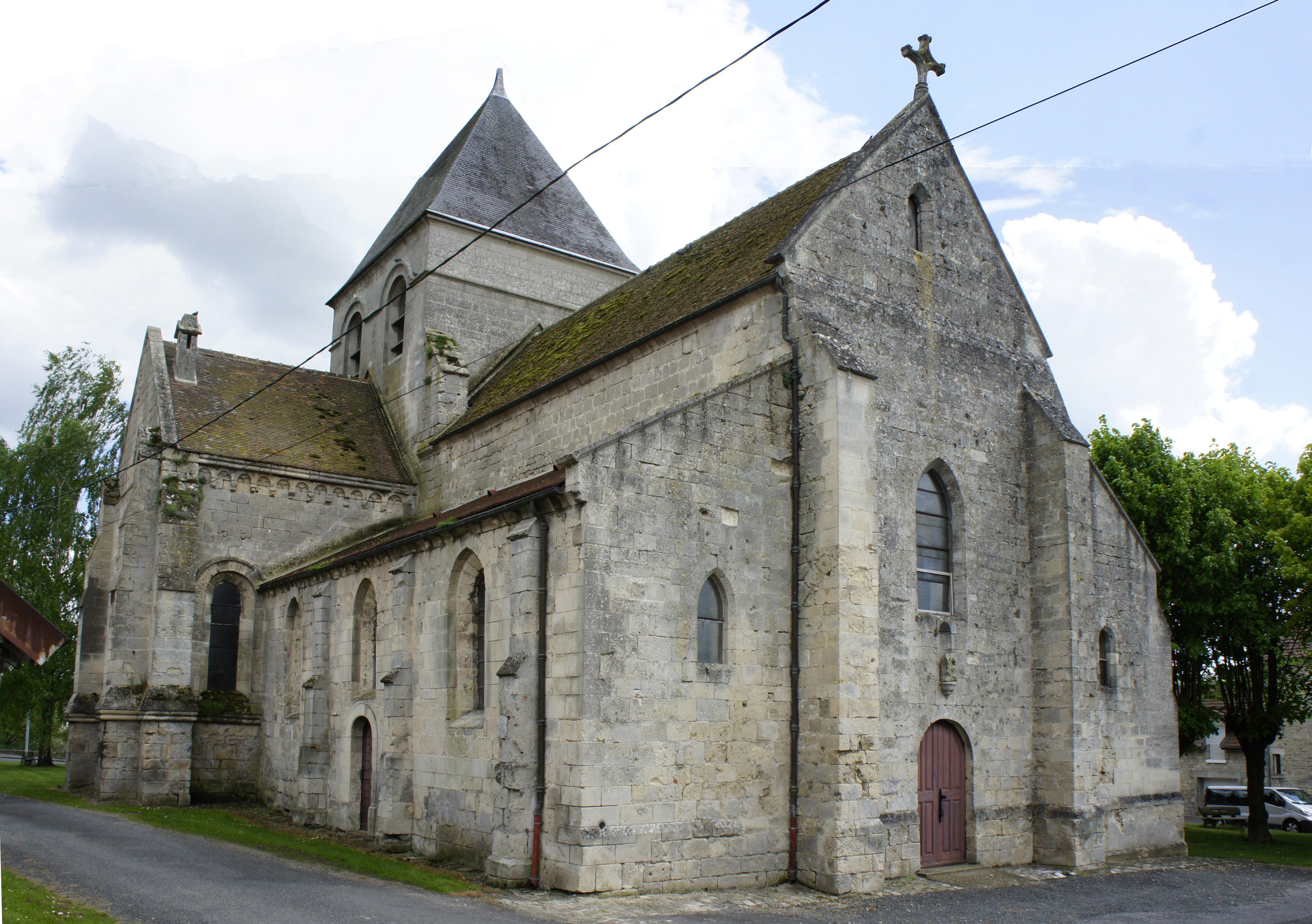 église Saint-Pierre de Bazoches-sur-Vesles