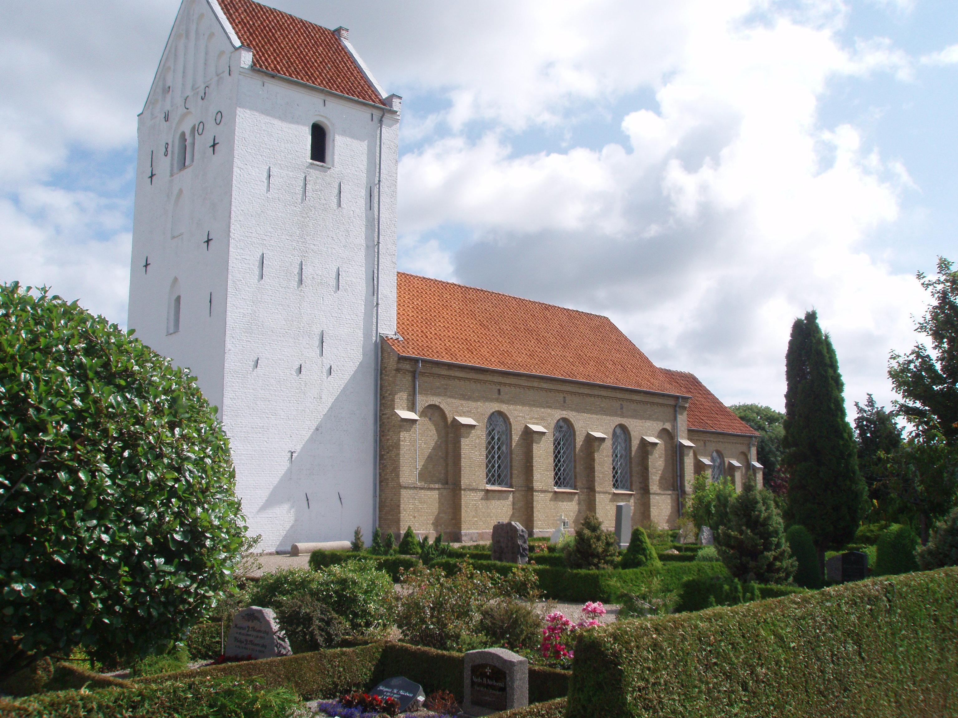 Yding Kirke