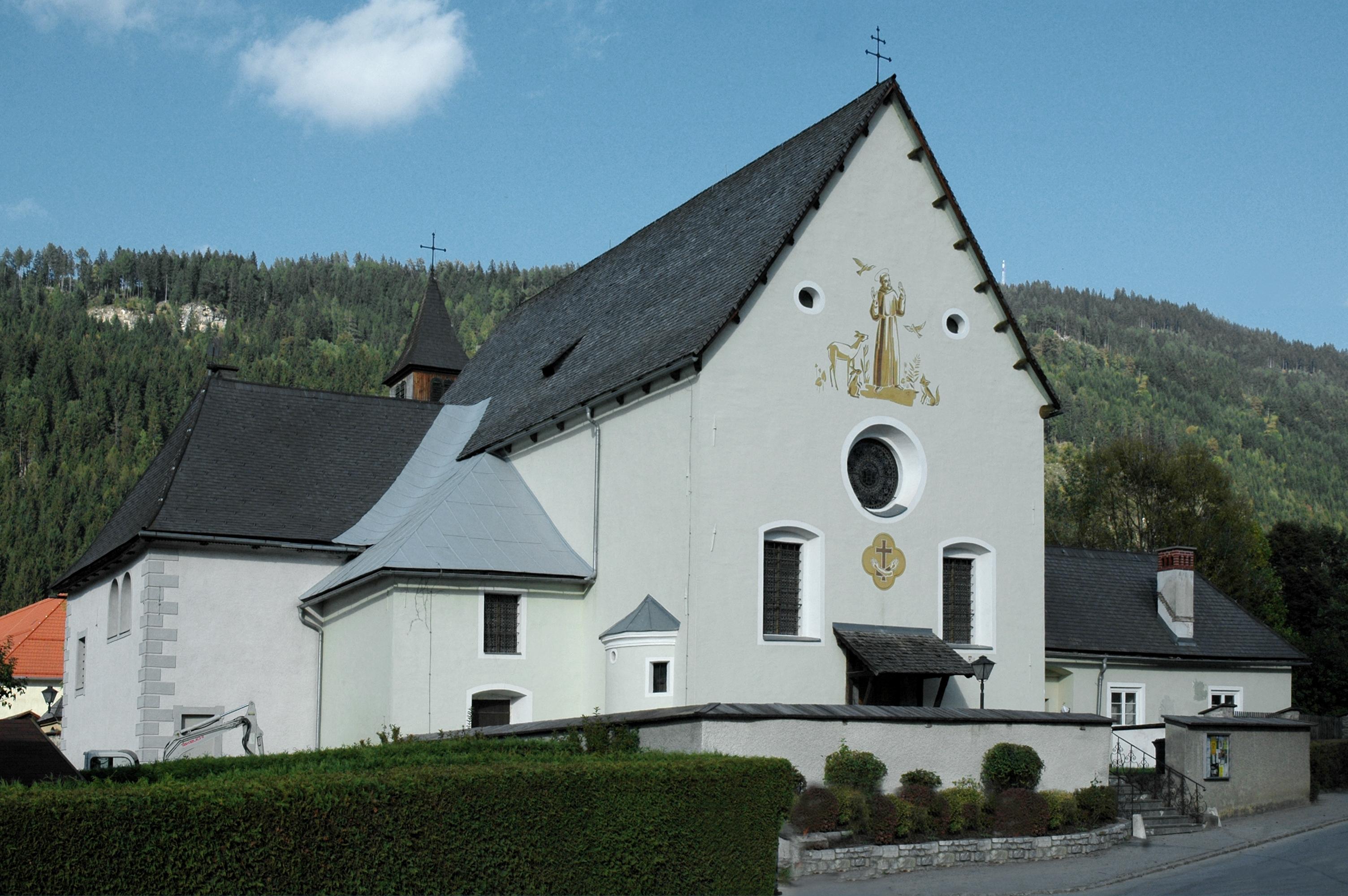 Kath. Filialkirche Hl. Dreifaltigkeit