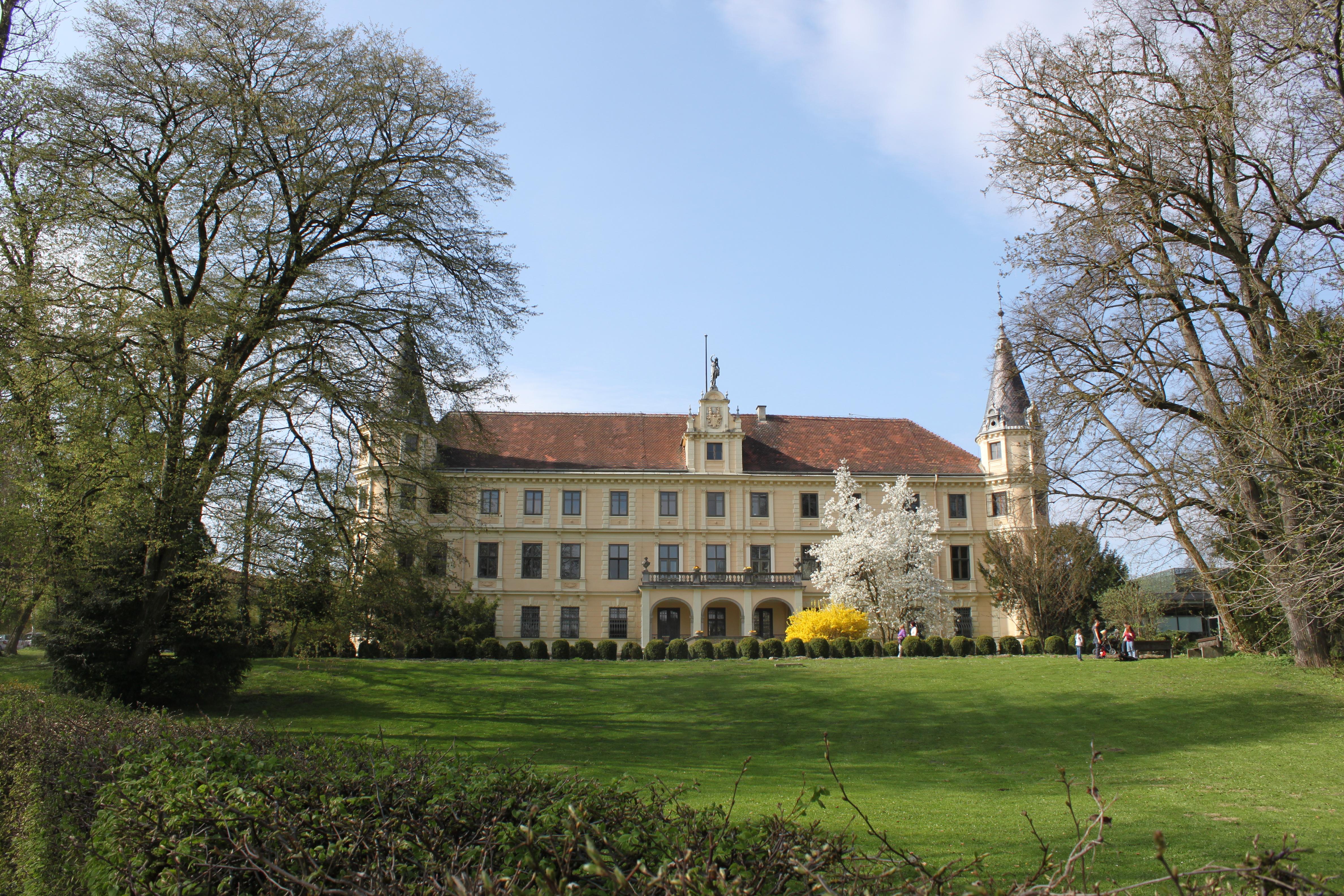 Bildungshaus Schloss Puchberg