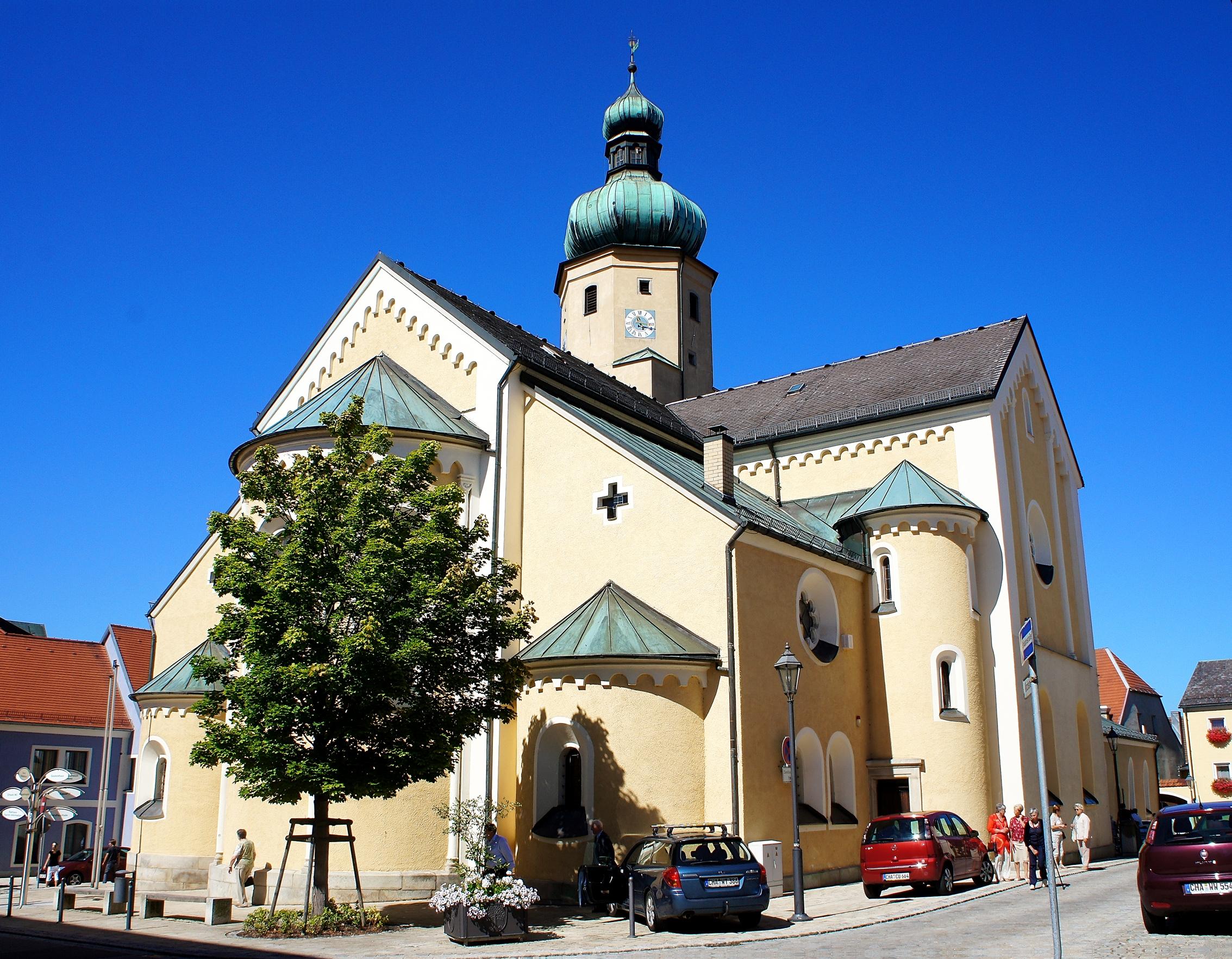 Katholische Stadtpfarrkirche St. Stephan