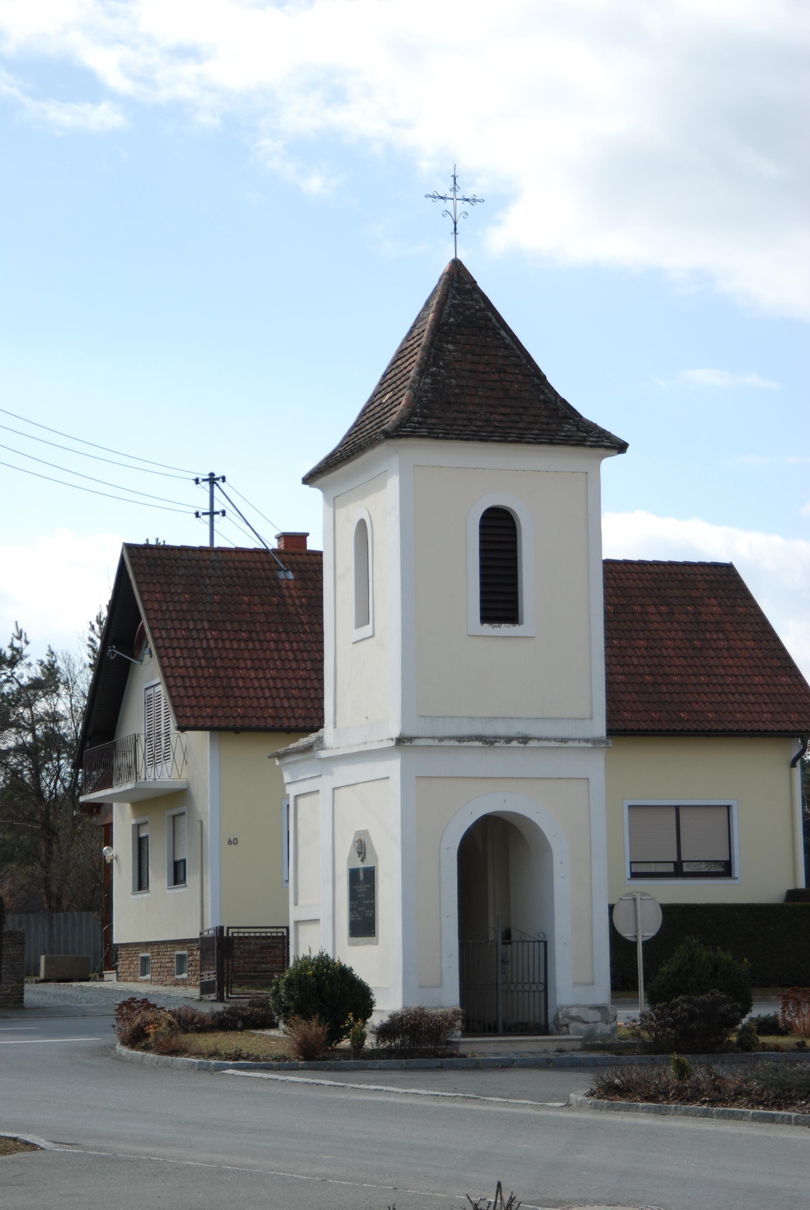 Kath. Filialkirche Hl. Dreifaltigkeit