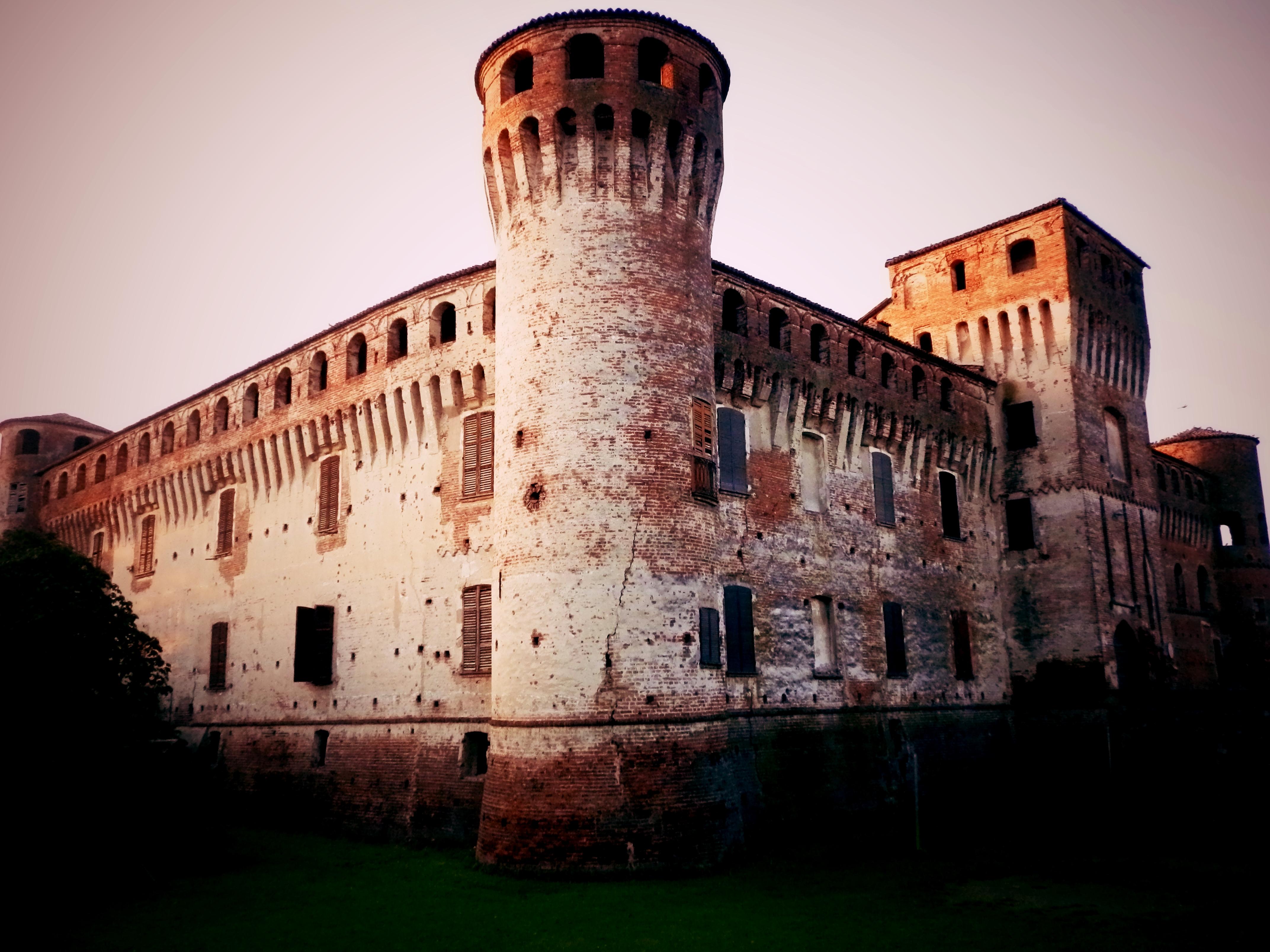 Castello di Monticelli d'Ongina