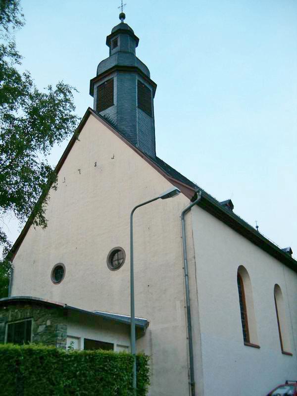Katholische Pfarr- und Wallfahrtskirche St. Trinitatis